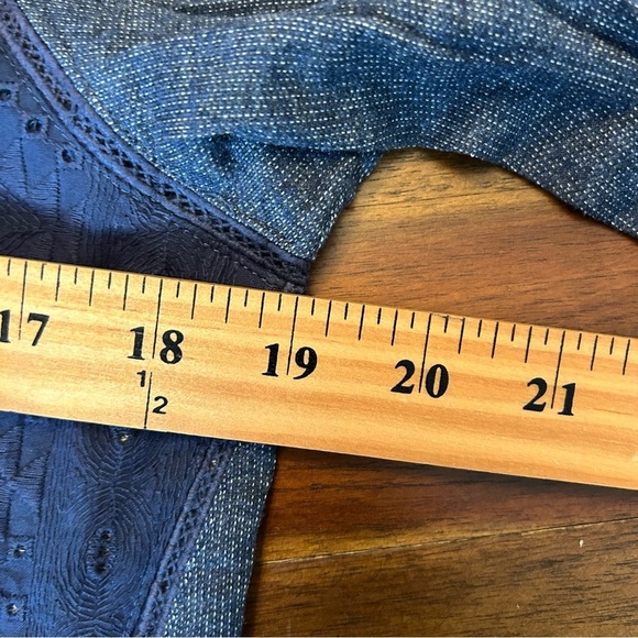 NWT Anthropologie Doe & Rae Denim Style Knit Tee Shirt Size Large 0036 - Picture 6 of 6